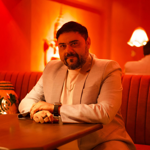 Riyaaz Amlani